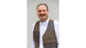 Mehr über den Artikel erfahren Workshops – Rutengehen Richard Helfer